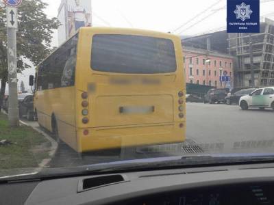 По Киеву ездил водитель маршрутки «под кайфом»