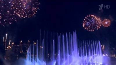 В Дубае открыли самый большой музыкальный фонтан в мире