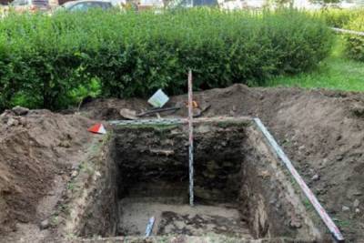 В Петербурге нашли считавшиеся утраченными погребения Малоохтинского кладбища
