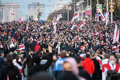 "Кто нас кормить будет?": белорусы ответили на призыв к общенациональной забастовке