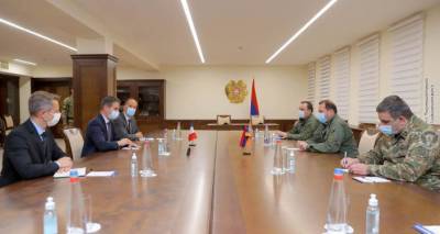 Глава МО Армении представил послу Франции факты участия наемников в карабахском конфликте