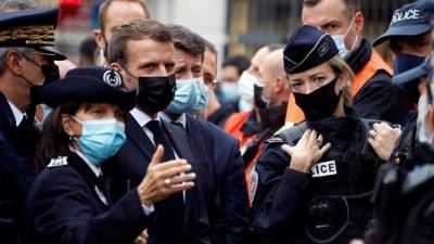 Франция объявила о максимальном уровне террористической угрозы