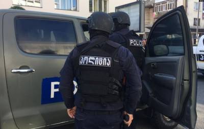 В Грузии задержали захватившего заложников в банке - rbc.ua - Грузия