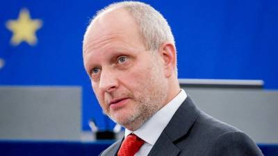 ЕС приказал Киеву «быстро и безотлагательно» отменить решение Конституционного суда Украины