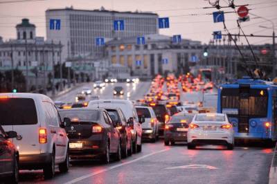 Автомобилистов будут судить за езду без техосмотра в России