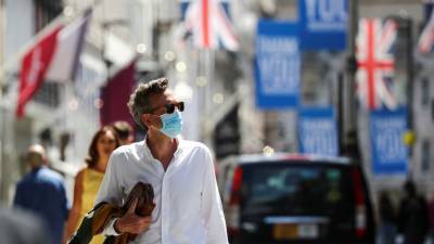 В Британии за сутки выявлено рекордное число новых случаев коронавируса