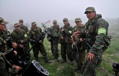 Зачем бойцы спецназа носят на руке желтую отражающую повязку