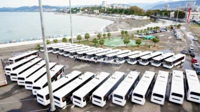 Автобусы в Сочи будут «кланяться» пассажирам