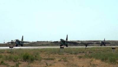 Нагорный Карабах: Аэродром ВВС Азербайджана в Гяндже «взлетел на воздух»