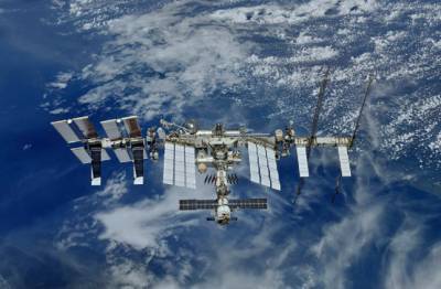 Российские космонавты начнут пить полученную из мочи воду