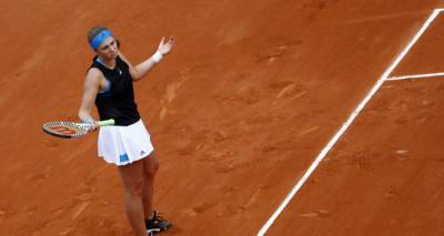 Полсотни ошибок и Остапенко вылетает из одиночного разряда Rolan Garros