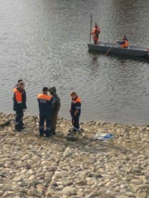 В реке Вологде утонул автомобиль