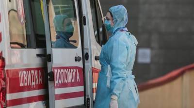 COVID-19 в Украине: за сутки выявлено более 4100 новых случаев