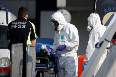 Франция и Британия фиксируют рекордное число заразившихся COVID-19 за сутки