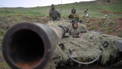 Президент Карабаха приказал прекратить обстрел военных объектов Азербайджана