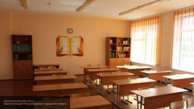 Российским школам разрешили перейти на удаленку по желанию