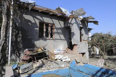 Глава Карабаха поручил остановить удары по военным объектам Гянджи