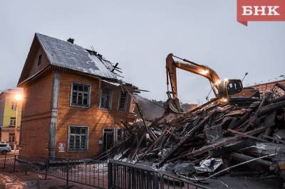 С начала года в Коми из аварийного жилья расселили 740 человек