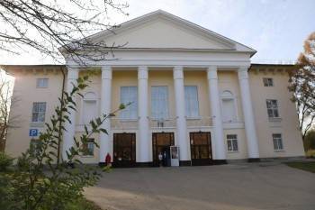 Спектаклем о войне после реставрации открылся Дом культуры «Солдек» в Соколе
