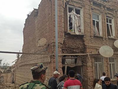 Армия Армении обстреляла населенный пункт Гянджи: один человек погиб, четверо мирных жителей ранены