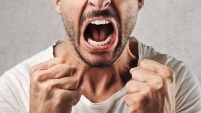 Психолог рассказал о провоцирующих агрессию фразах