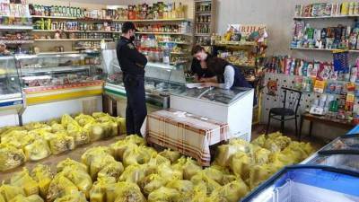Голос за пакет еды: На Луганщине полиция разоблачила схему подкупа избирателей