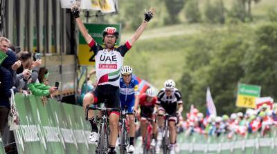 Диего Улисси выиграл второй этап веломногодневки "Джиро д'Италия"