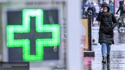 Фармацевты назвали стоимость антипростудной аптечки в Санкт-Петербурге