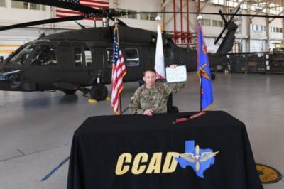 Армия США выпустила первый вертолет UH-60V со «стеклянной» кабиной