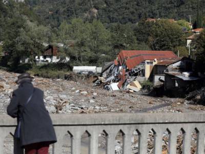 На юге Франции бушует шторм: пропали без вести 9 человек, разрушены около 100 домов