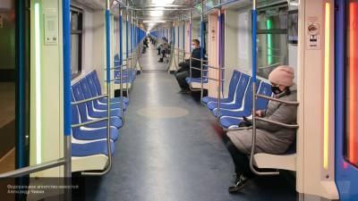 Кашляющую москвичку избили в метро из-за отсутствия маски