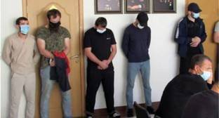 Пользователей соцсети удивило публичное порицание задержанных за алкоголь жителей Чечни