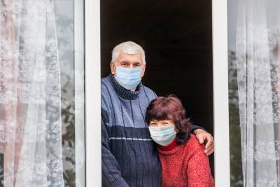 Как долго будут действовать ограничения из-за коронавируса в России: мнение вирусолога