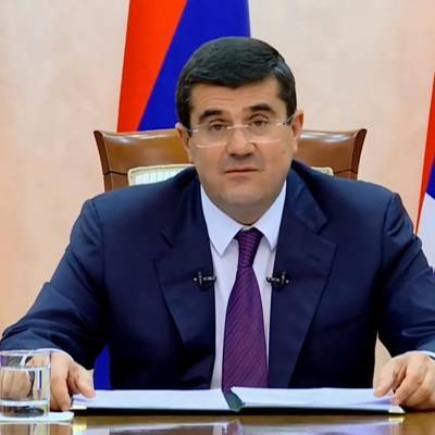 Президент непризнанной Нагорно-Карабахской Республики обратился к Азербайджану