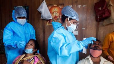 В Индии за сутки зафиксировано более 74 тысяч случаев коронавируса