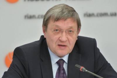 Виктор Суслов - Экс-министр назвал два основных фактора, без которых накопительная система не будет действовать - vkcyprus.com - Украина