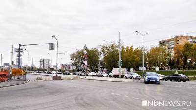 Стоять в пробке на Макаровском мосту автомобилистам придется до июля (ФОТО)