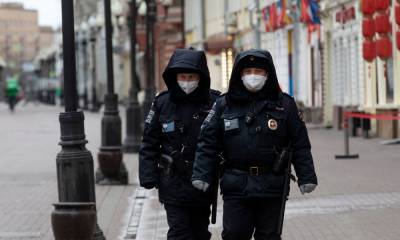 СМИ: в Москве обсуждают возвращение самоизоляции и пропускного режима