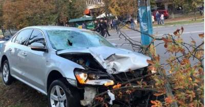 В Броварах пьяный полицейский на Volkswagen сбил двух женщин на пешеходном переходе