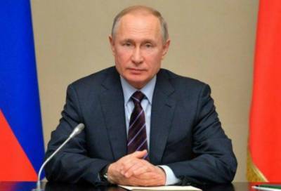 «Все мы когда-то были учениками»: Владимир Путин поздравил учителей с профессиональным праздником