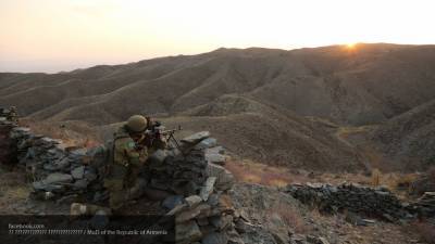МО Армении показало эксклюзивные кадры с зоны боевых действий в Карабахе