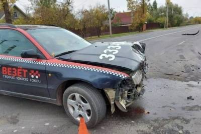Водитель пострадал в результате ДТП на Запсковье