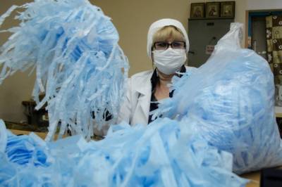 Налетай — подешевели: в ФАС заявили о достаточном в России количестве масок и антисептика