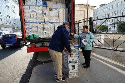 В школах Башкирии установили контейнеры для раздельного сбора мусора