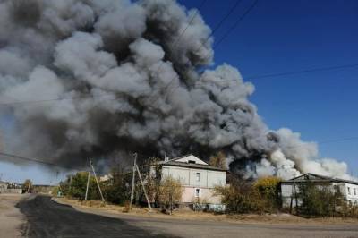 В Луганской области из-за поджога пылает село: под угрозой электроподстанция и газопровод