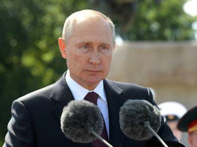 Путин считает несерьезными разговоры о школьной дистанционке