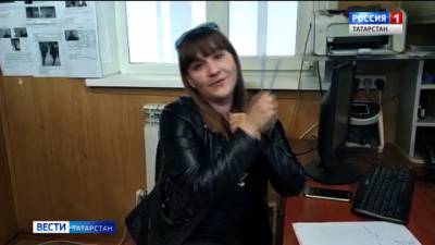Скандальная мать из Набережных Челнов устроила драку в школе. Видео