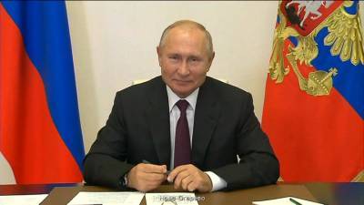 Путин: разговоры о переходе на удаленный режим обучения в РФ несерьезны