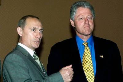 Путин и Клинтон обсуждали варианты ухода Милошевича с поста президента Югославии
