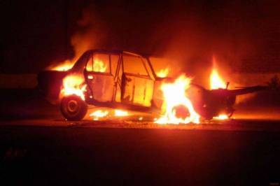 В Киеве водитель живьем сгорел в собственном авто после ДТП